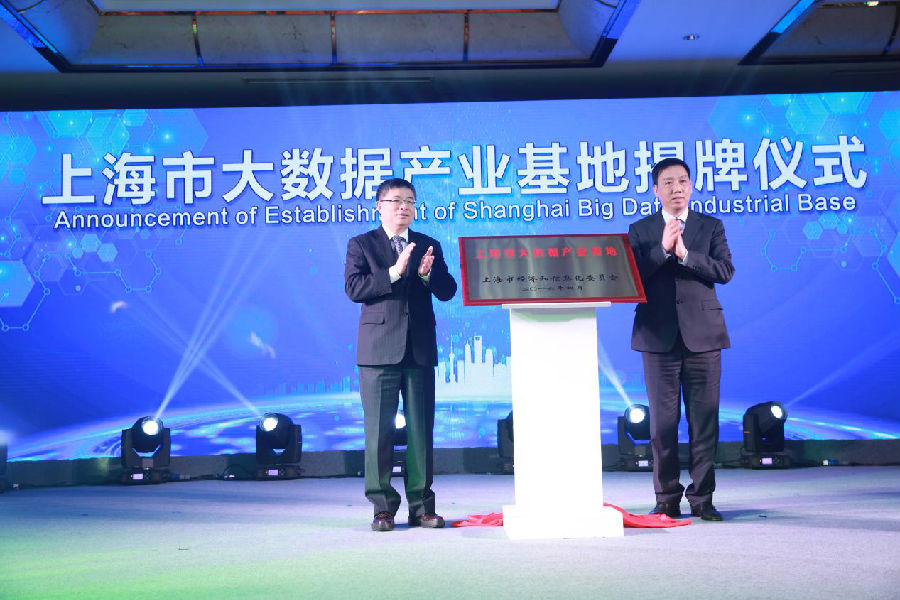 万方发展最新消息，迈向未来的步伐加速，一小时内的新动态概览